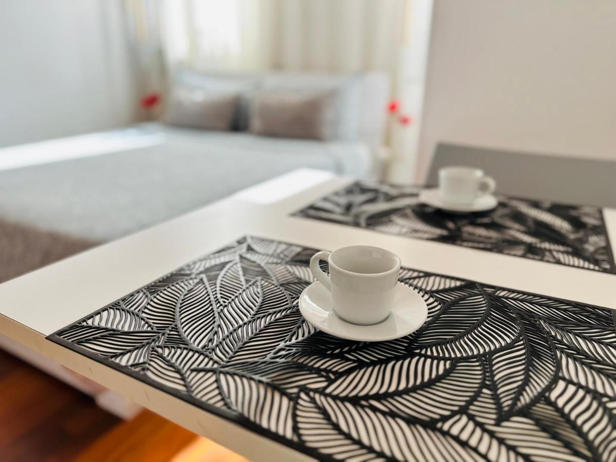 Cozy Center Apartment
